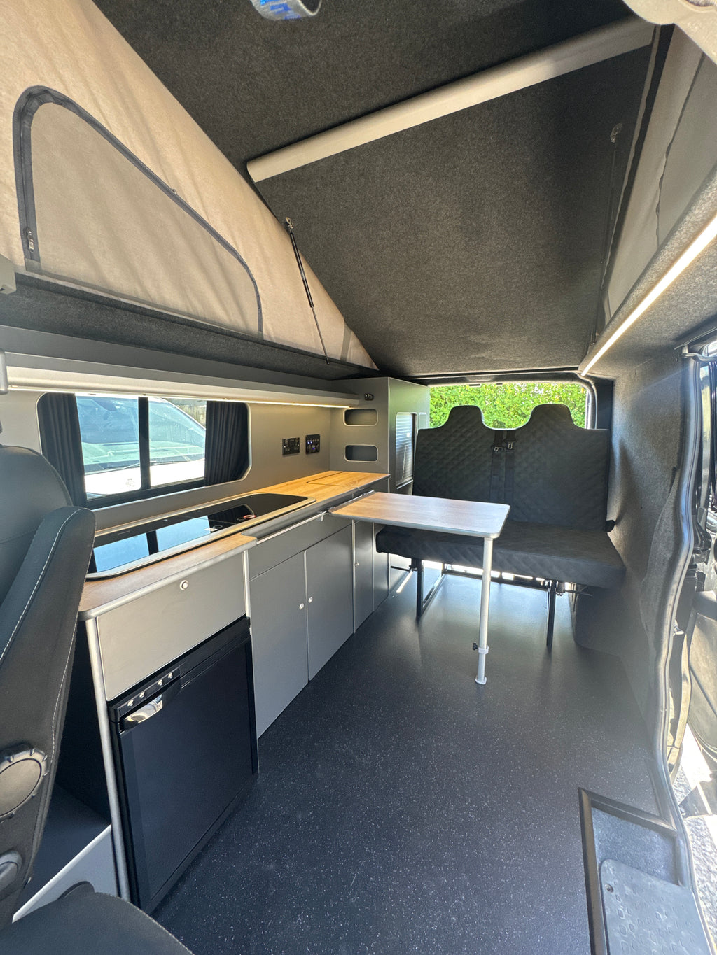 2:0 side kitchen SWB