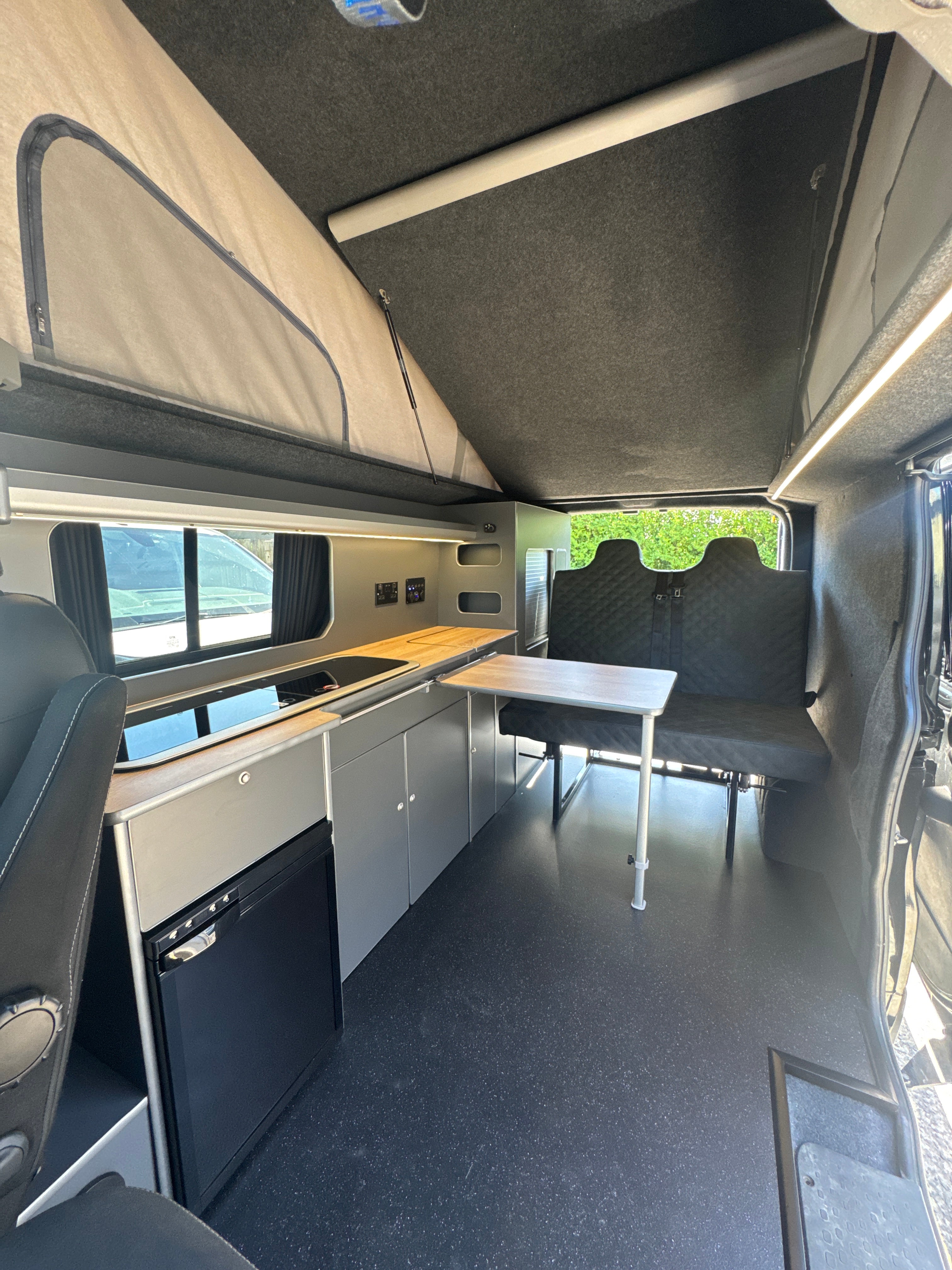 2:0 side kitchen LWB