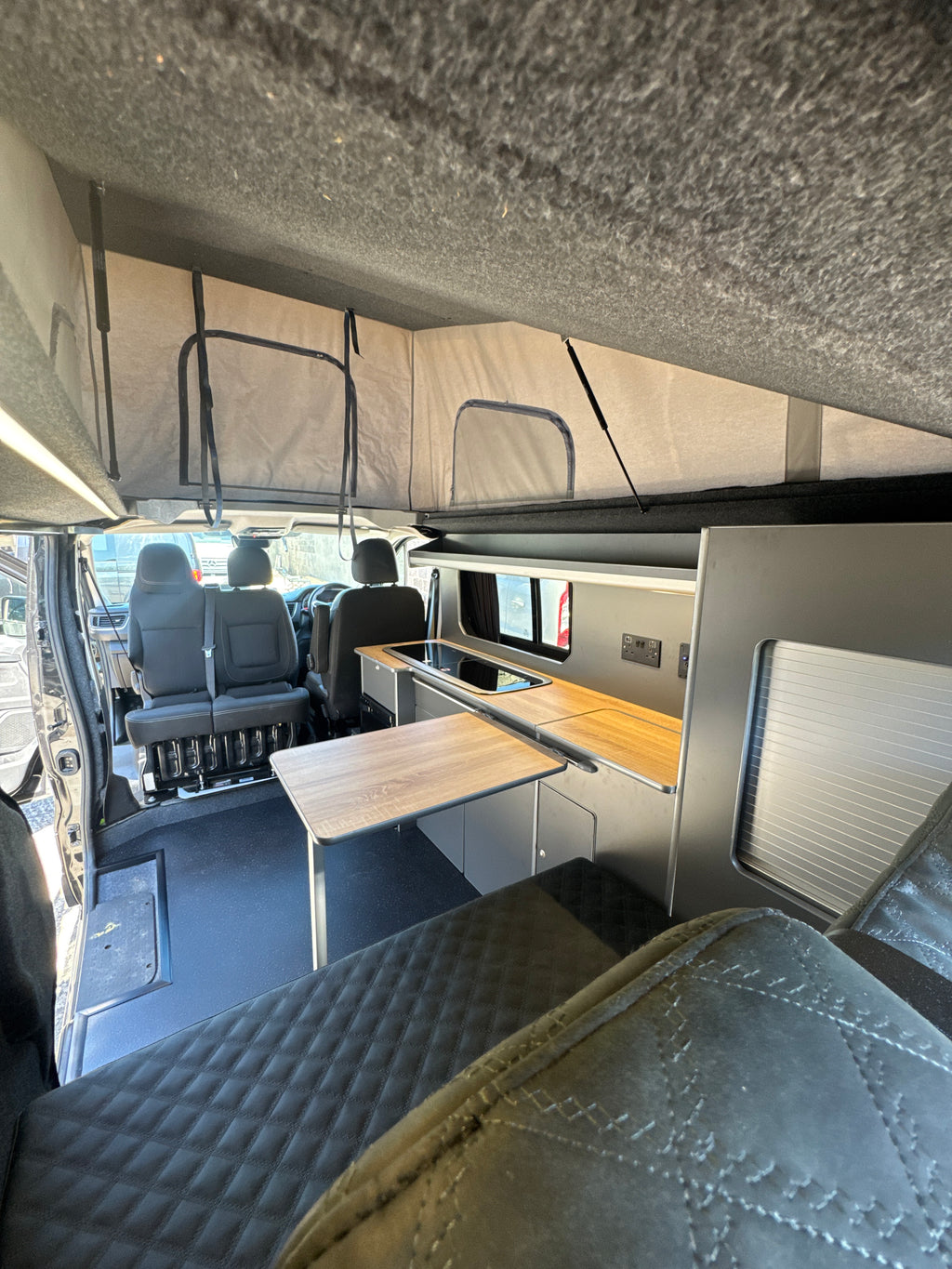 2:0 side kitchen SWB