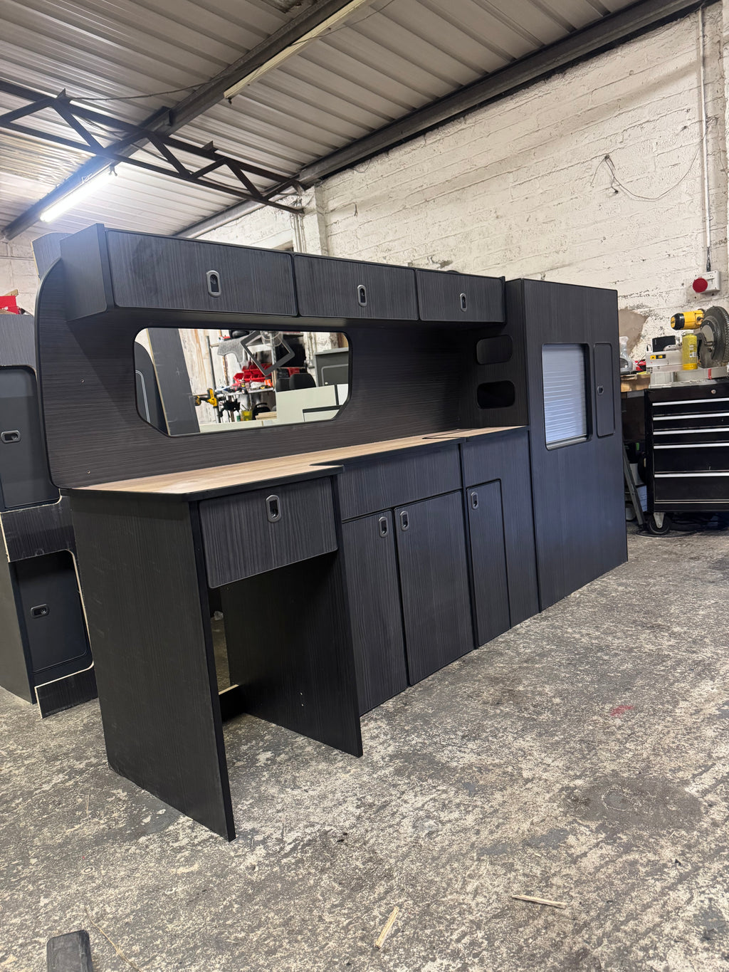 3:0 side kitchen SWB